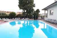 Swimming Pool Hotel da Roberto