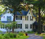 Exterior 2 Wauban Cottage