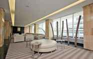 Lobby 4 Applewood Suites - Luxury Condo