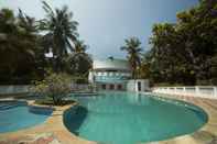 Swimming Pool Shelter Beach Resort