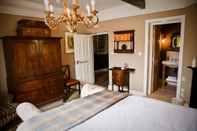 Bedroom The Carden Arms