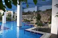Swimming Pool Umut Thermal Spa & Wellness Hotel