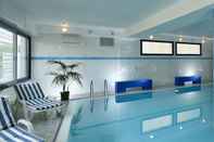 Swimming Pool Hotel Nord Est