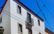 Bangunan 4 Almamater Lisbon Apartments