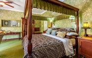 Kamar Tidur 3 Kilmorna Manor Guest House and Private Nature Rese