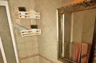 In-room Bathroom Apartment Luna Antigua 2 BR 1 Bth