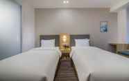 Bilik Tidur 3 Holiday Inn Express Yantai Yeda, an IHG Hotel