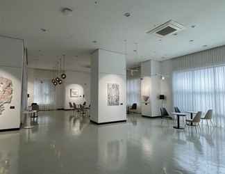 Lobby 2 Ramada by Wyndham Yongin