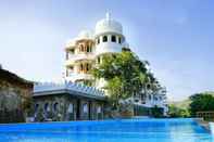 Swimming Pool Kavish The Haveli Resort