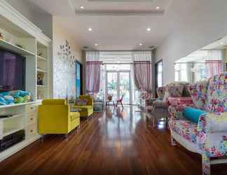 Sảnh chờ 2 5 Bedrooms Pool Villa w Karaoke