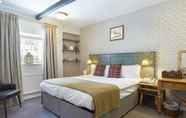 Kamar Tidur 3 Redesdale Arms Hotel