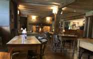 Bar, Cafe and Lounge 7 Horse & Groom - Upper Oddington