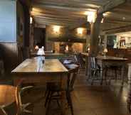 Quầy bar, cafe và phòng lounge 7 Horse & Groom - Upper Oddington