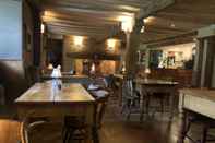 Quầy bar, cafe và phòng lounge Horse & Groom - Upper Oddington