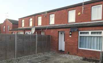 Exterior 4 Three Bedroom House in Basildon