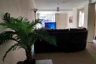 Lobby Three Bedroom House in Basildon