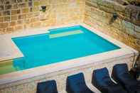 Swimming Pool Lemon Tree Relais by CX Collection