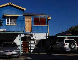 Exterior 2 Happytourcairns Sharehouse