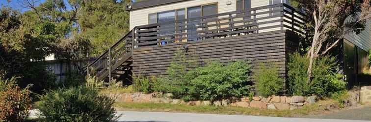 Exterior Kunzea at Freycinet