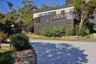 Exterior Kunzea at Freycinet