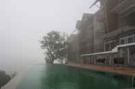 Hồ bơi Shola Crown Resort - Munnar