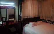 Kamar Tidur 4 Huangshan Old Street Hotel
