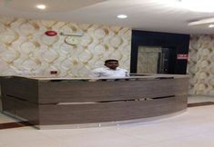 로비 3 Dana Plaza 1