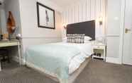 Kamar Tidur 7 White Hart, Newmarket by Marston's Inns