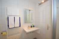 In-room Bathroom AREIT ONE Family Apartment