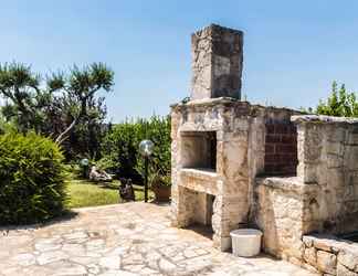 Exterior 2 Trullo Anna