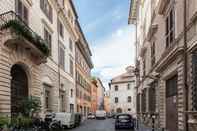 Luar Bangunan Rental in Rome Fiammetta