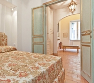 Bedroom 2 Rental in Rome Banchi Vecchi Terrace