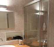In-room Bathroom 3 Agroturismo Biniati Des Pi