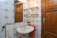 Phòng tắm bên trong Rental in Rome Arco Ciambella Studio