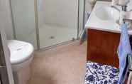 Toilet Kamar 4 Cottage On Main