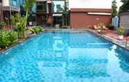 Hồ bơi 3 krishna Park Resort