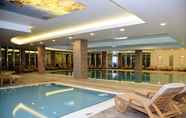 Swimming Pool 3 Teras Aqua Park Hotel & Spa