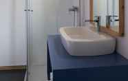 In-room Bathroom 2 Lofts Azul Pastel