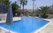 Hồ bơi 3 Avra Hotel