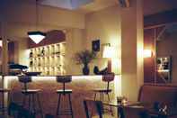 Quầy bar, cafe và phòng lounge Hôtel Habituel
