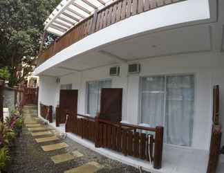 Luar Bangunan 2 Neela Tourist Lodge