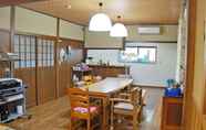 Nhà hàng 2 Guest House MAKOTOGE - Hostel