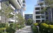 Bangunan 5 Stylish Waterfront Apt in Rhodes