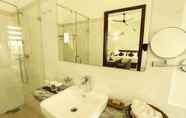 In-room Bathroom 4 Morven Hotel Colombo