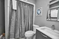 In-room Bathroom Clifton Hill Condo's