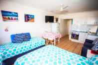 Bedroom Seaspray Waterfront Holiday Units