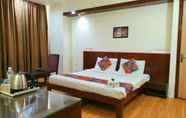 Kamar Tidur 6 Merriment Hotel Sec 31