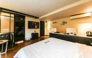 Kamar Tidur 4 Sasang 2heaven Hotel