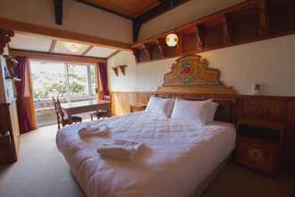 Bedroom 4 Dawson Falls Mountain Lodge