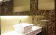 In-room Bathroom 5 South Coast Hotels Thane